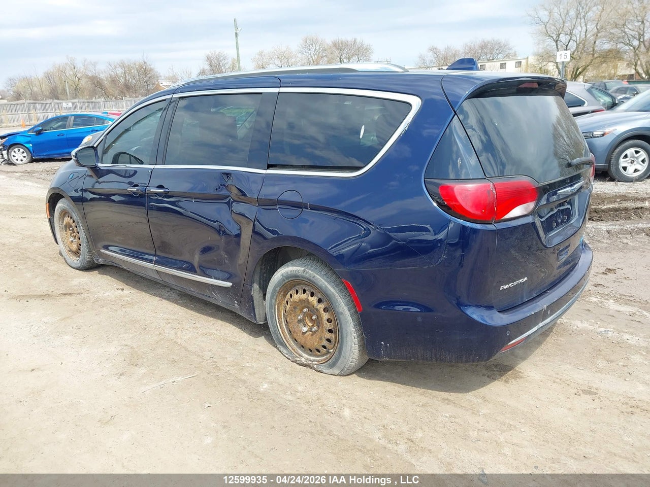 2018 CHRYSLER PACIFICA HYBRID LIMITED thumbnail 4
