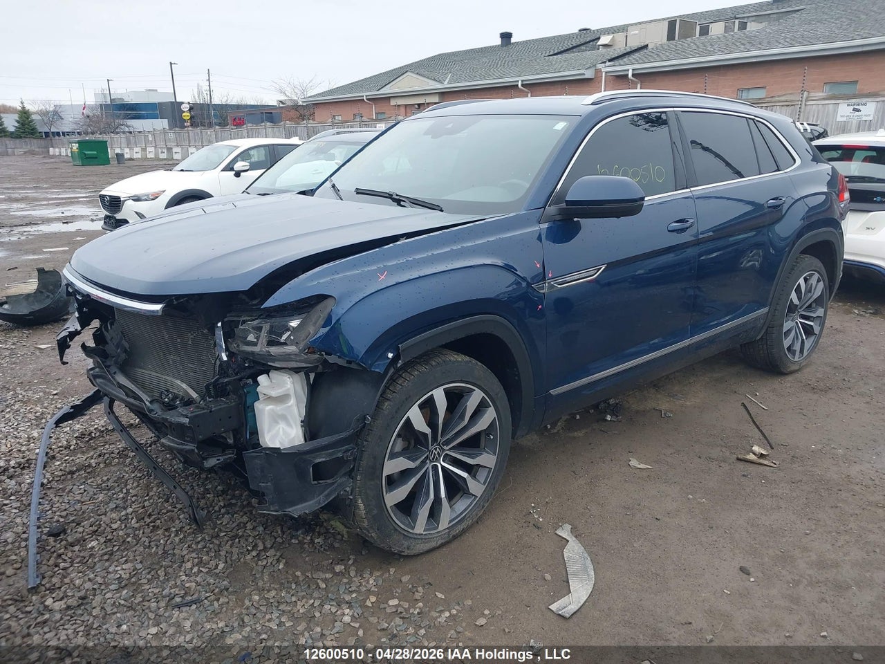 2022 VOLKSWAGEN ATLAS CROSS SPORT 3.6 FSI EXECLINE thumbnail 3