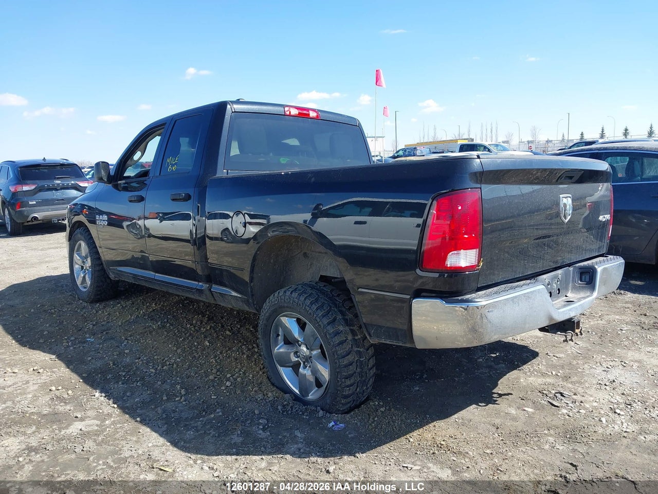 2019 RAM 1500 CLASSIC ST thumbnail 4