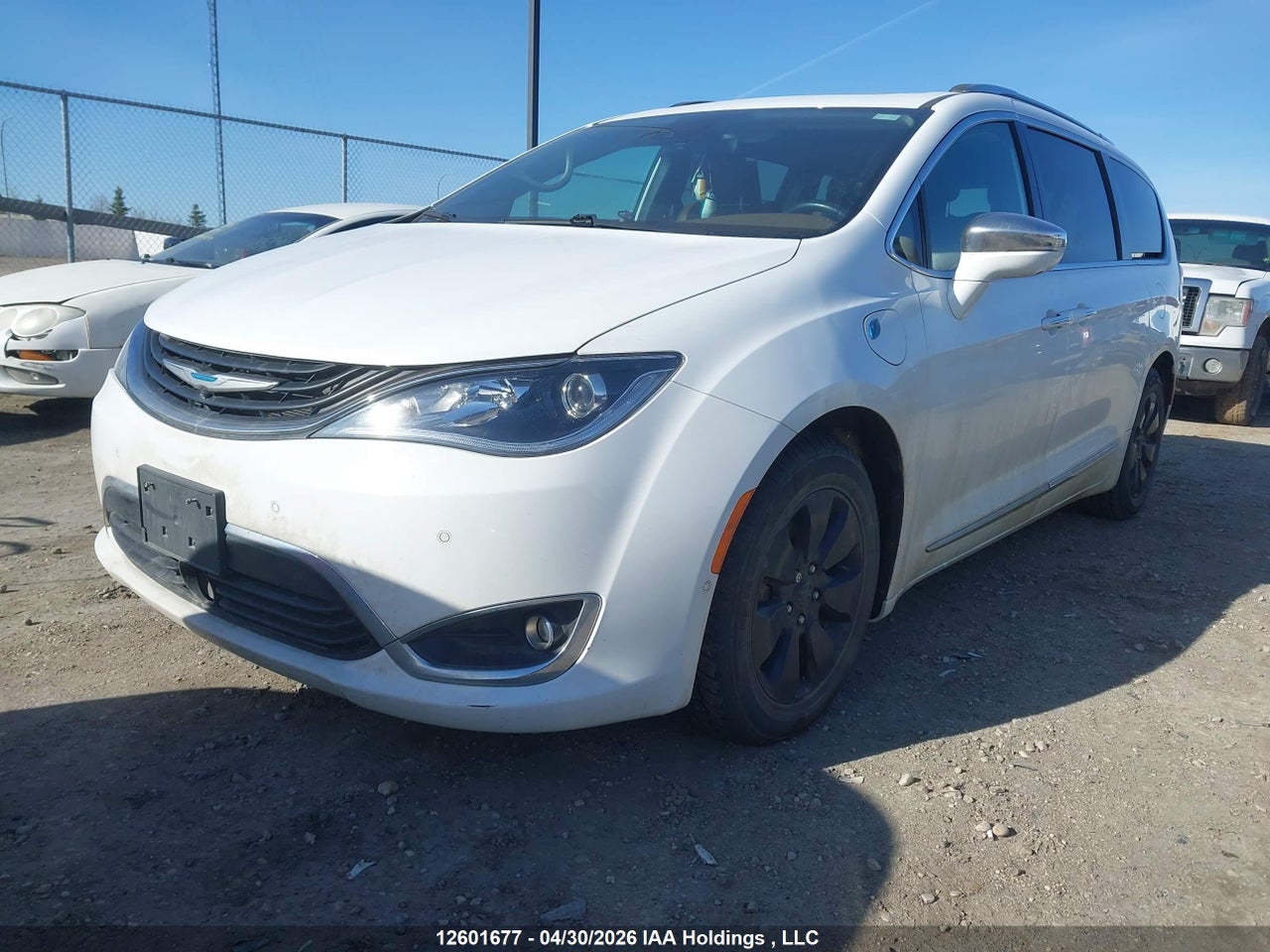 2018 CHRYSLER PACIFICA HYBRID LIMITED thumbnail 3
