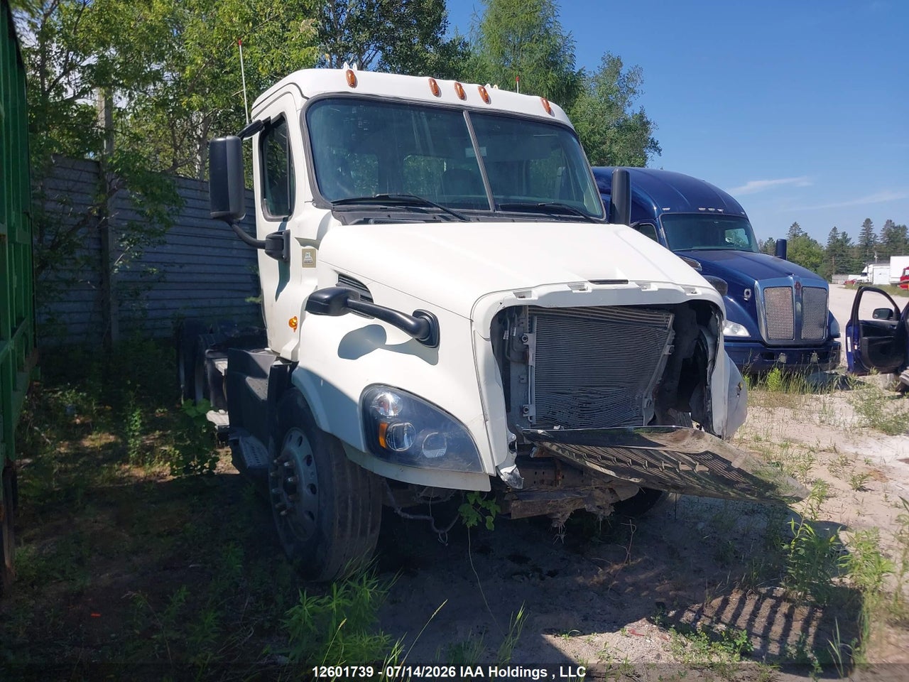 2016 FREIGHTLINER CASCADIA 113 thumbnail 2