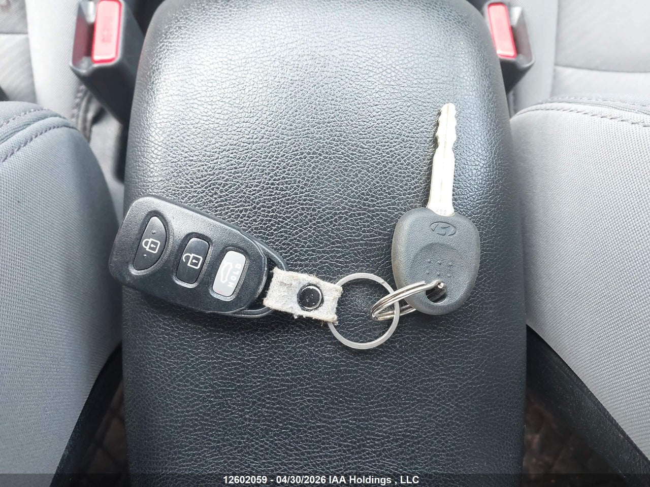 2013 HYUNDAI ELANTRA GL thumbnail 12