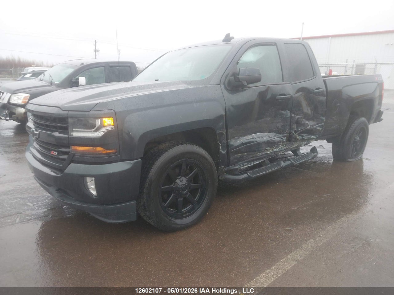 2019 CHEVROLET SILVERADO LD K1500 LT thumbnail 3