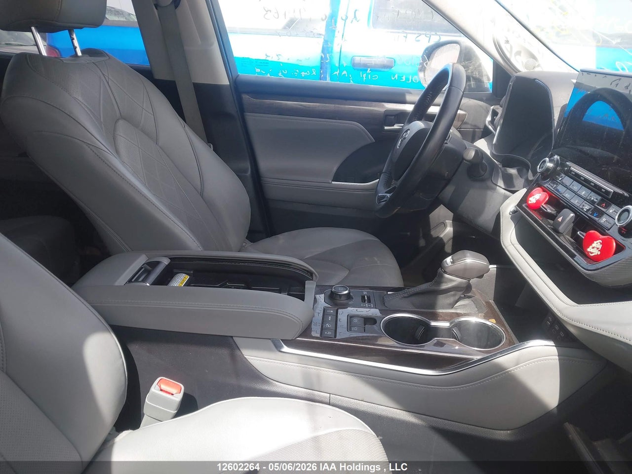 2022 TOYOTA HIGHLANDER LIMITED thumbnail 6