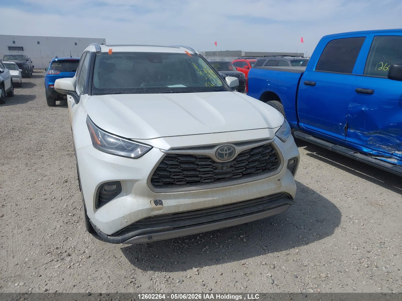 2022 TOYOTA HIGHLANDER LIMITED thumbnail 7