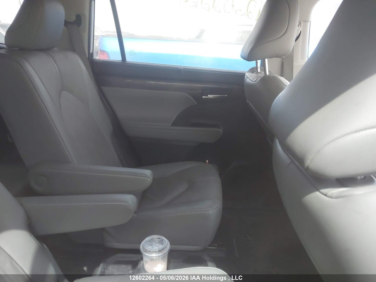 2022 TOYOTA HIGHLANDER LIMITED thumbnail 9