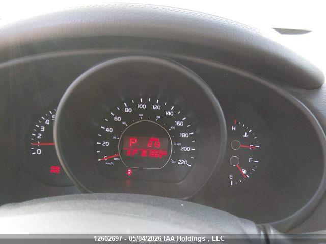 2017 KIA SOUL + thumbnail 9