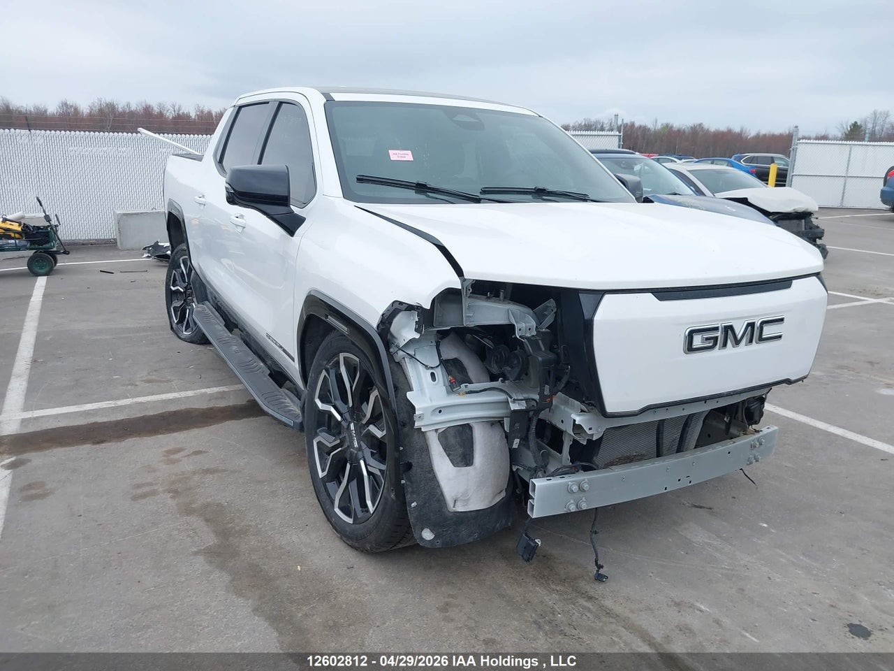 2025 GMC SIERRA EV EXTENDED RANGE DENALI 4WD thumbnail 2