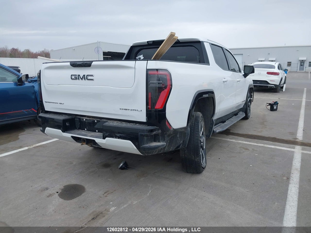 2025 GMC SIERRA EV EXTENDED RANGE DENALI 4WD thumbnail 5