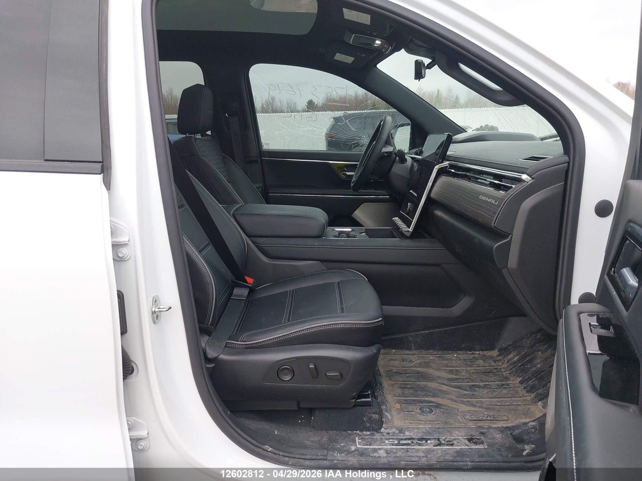 2025 GMC SIERRA EV EXTENDED RANGE DENALI 4WD thumbnail 6
