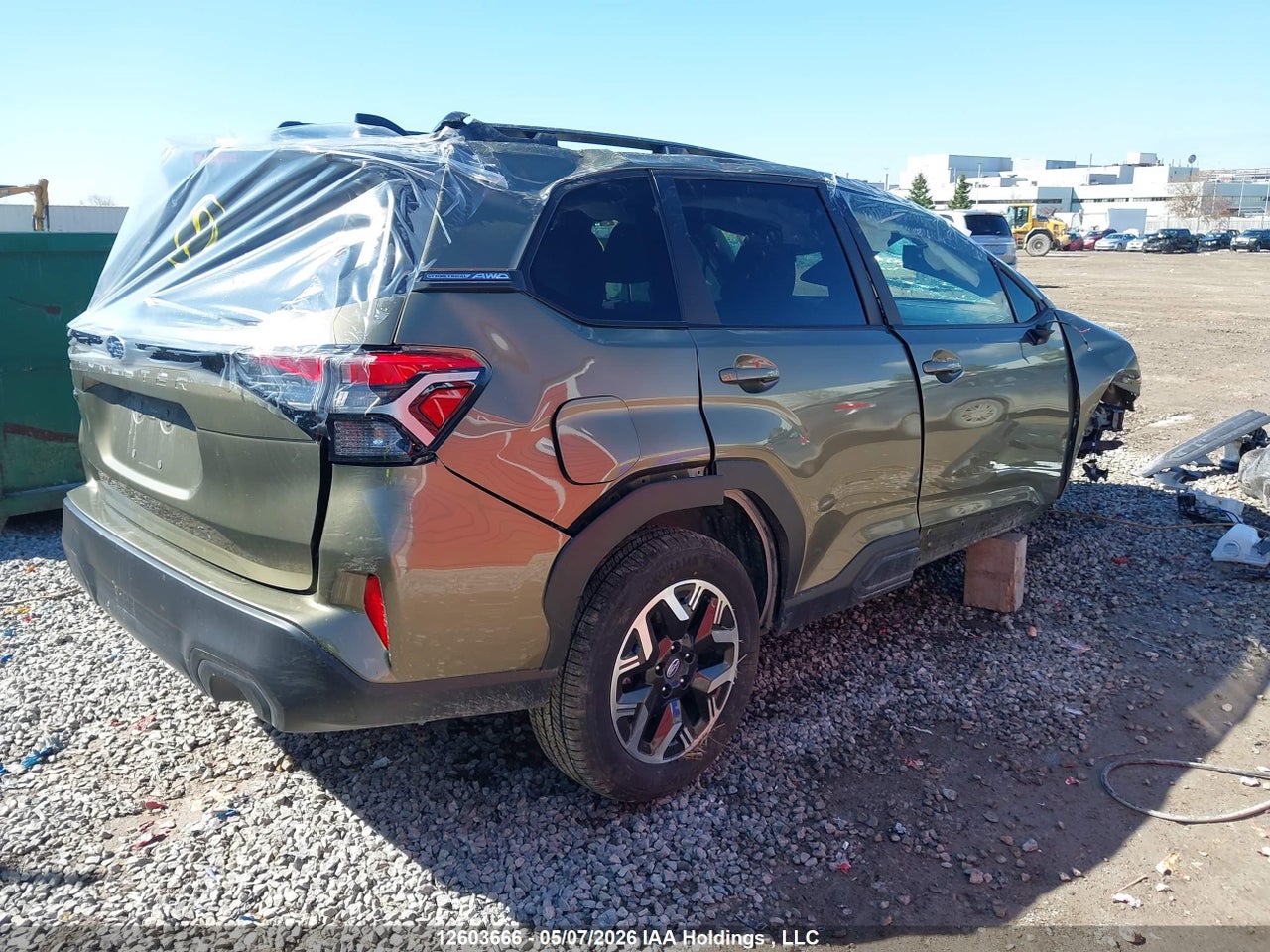 2025 SUBARU FORESTER thumbnail 5