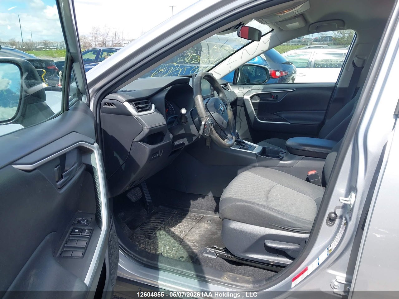 2021 TOYOTA RAV4 thumbnail 6