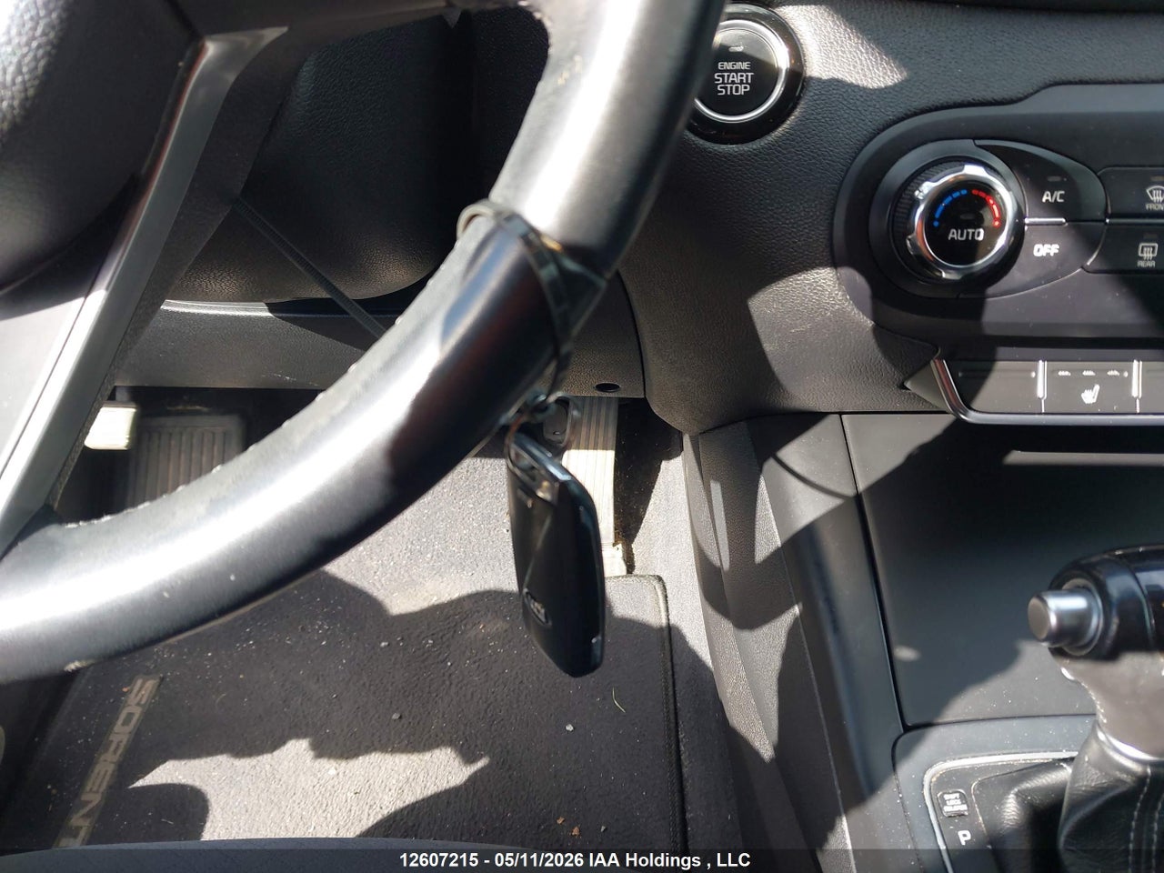 2017 KIA SORENTO thumbnail 12