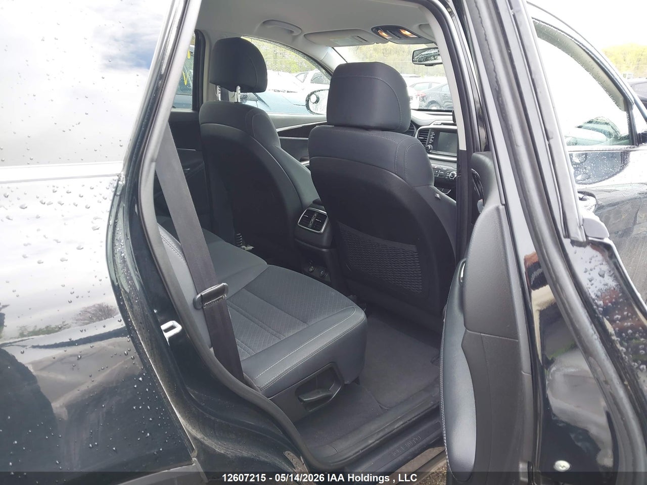 2017 KIA SORENTO thumbnail 9