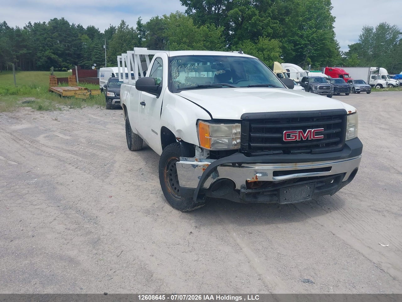 2011 GMC SIERRA C1500 thumbnail 2