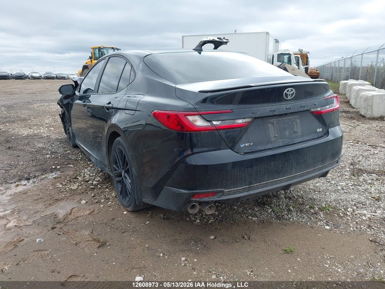 2025 TOYOTA CAMRY SE thumbnail 4