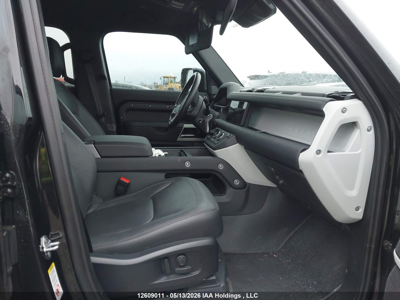 2024 LAND ROVER DEFENDER 110 P400 S thumbnail 6