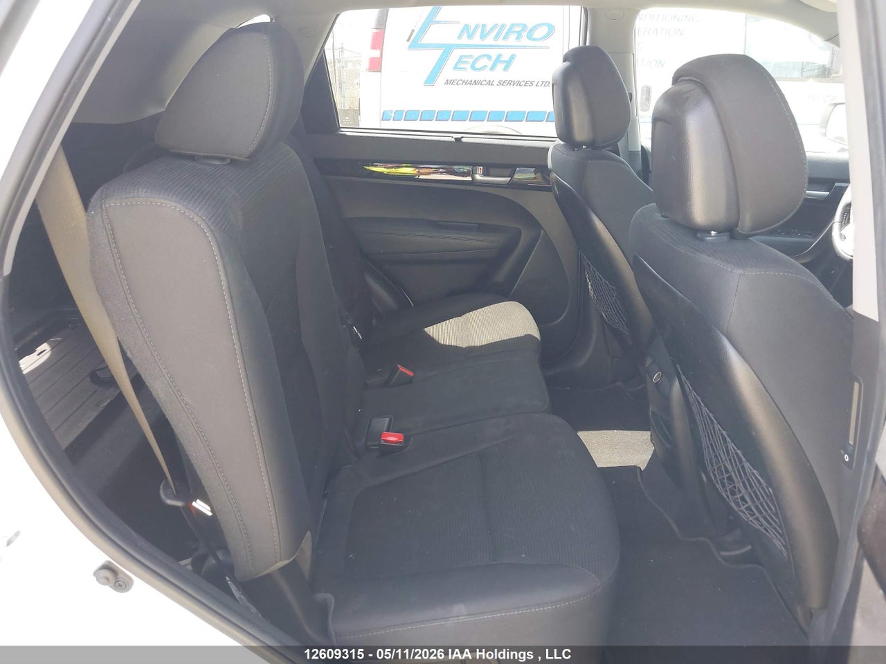 2014 KIA SORENTO LX thumbnail 9
