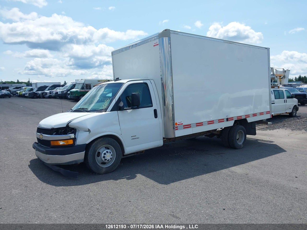 2023 CHEVROLET EXPRESS G4500 thumbnail 3