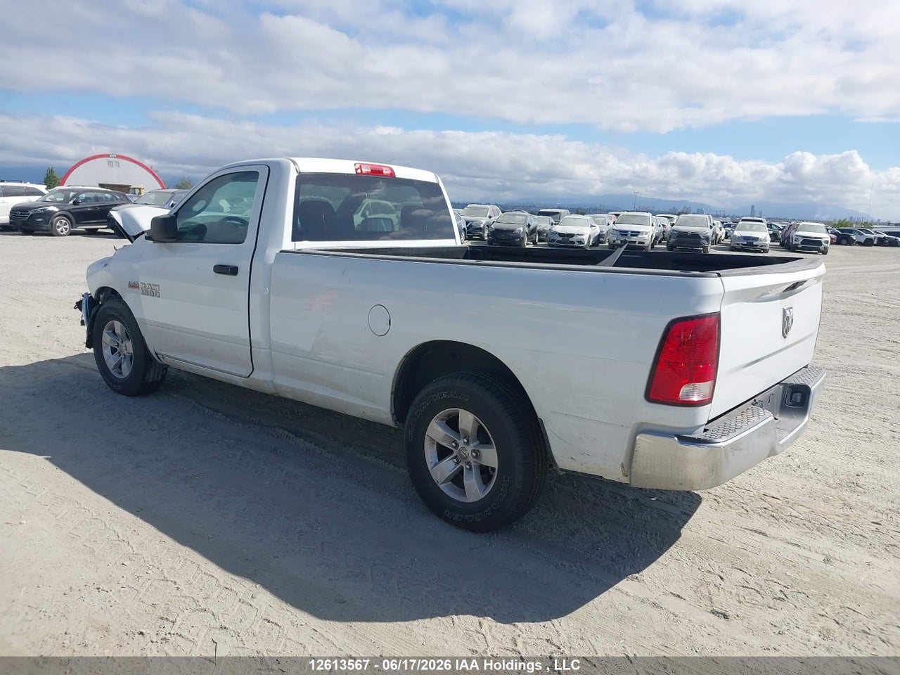2023 RAM 1500 CLASSIC TRADESMAN thumbnail 4