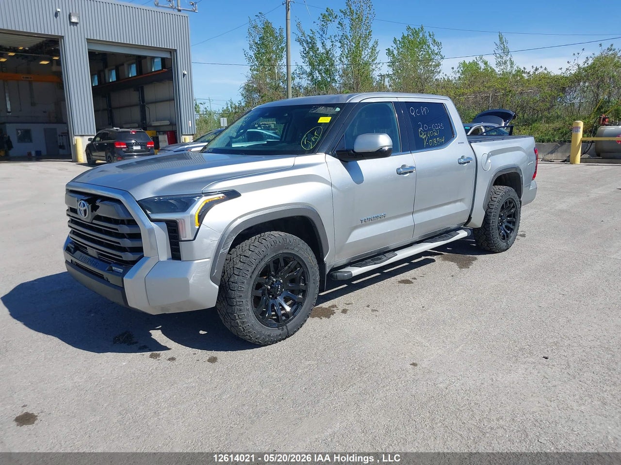2022 TOYOTA TUNDRA thumbnail 3