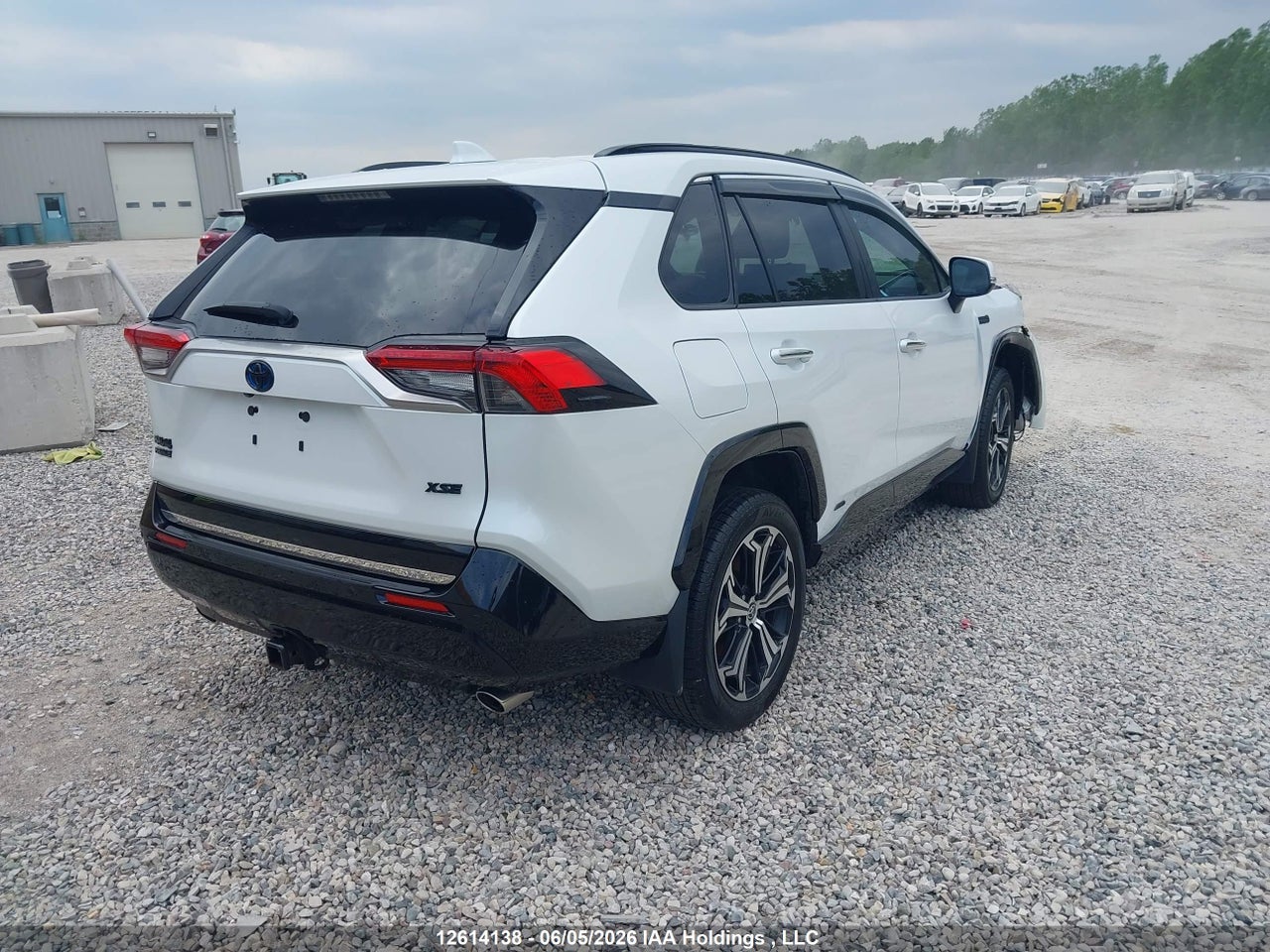 2023 TOYOTA RAV4 PRIME XSE thumbnail 5