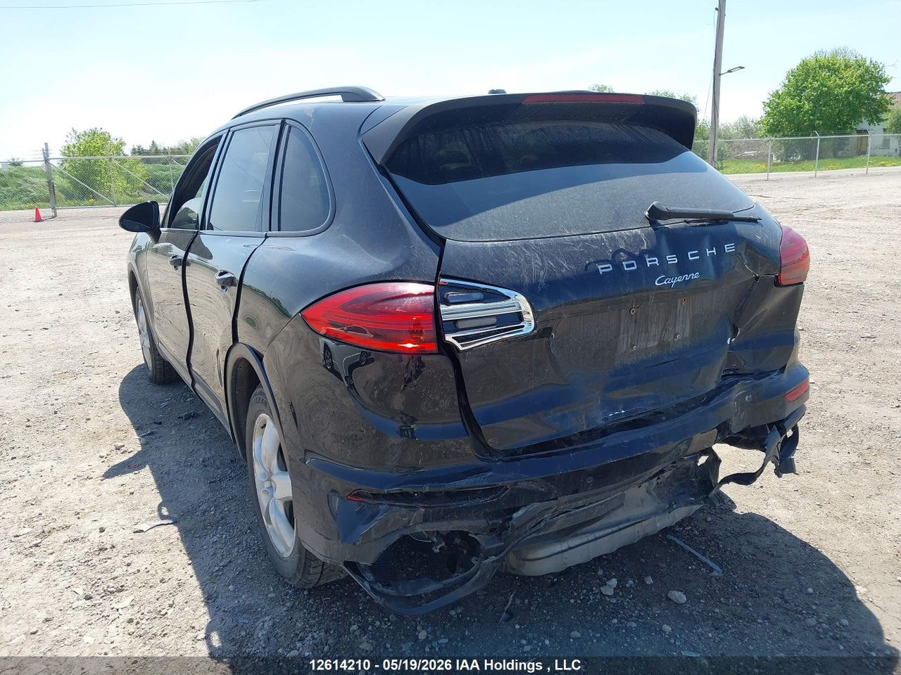 2016 PORSCHE CAYENNE thumbnail 4