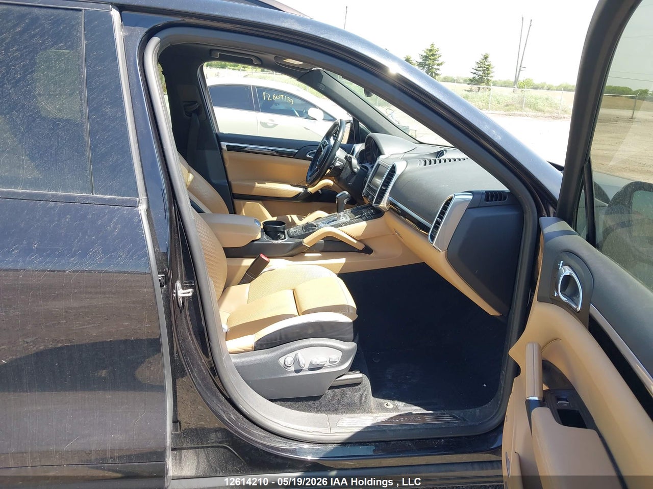 2016 PORSCHE CAYENNE thumbnail 6