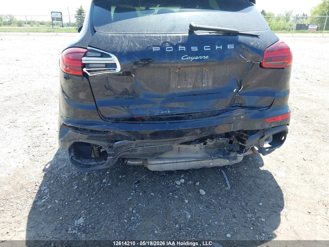 2016 PORSCHE CAYENNE thumbnail 7