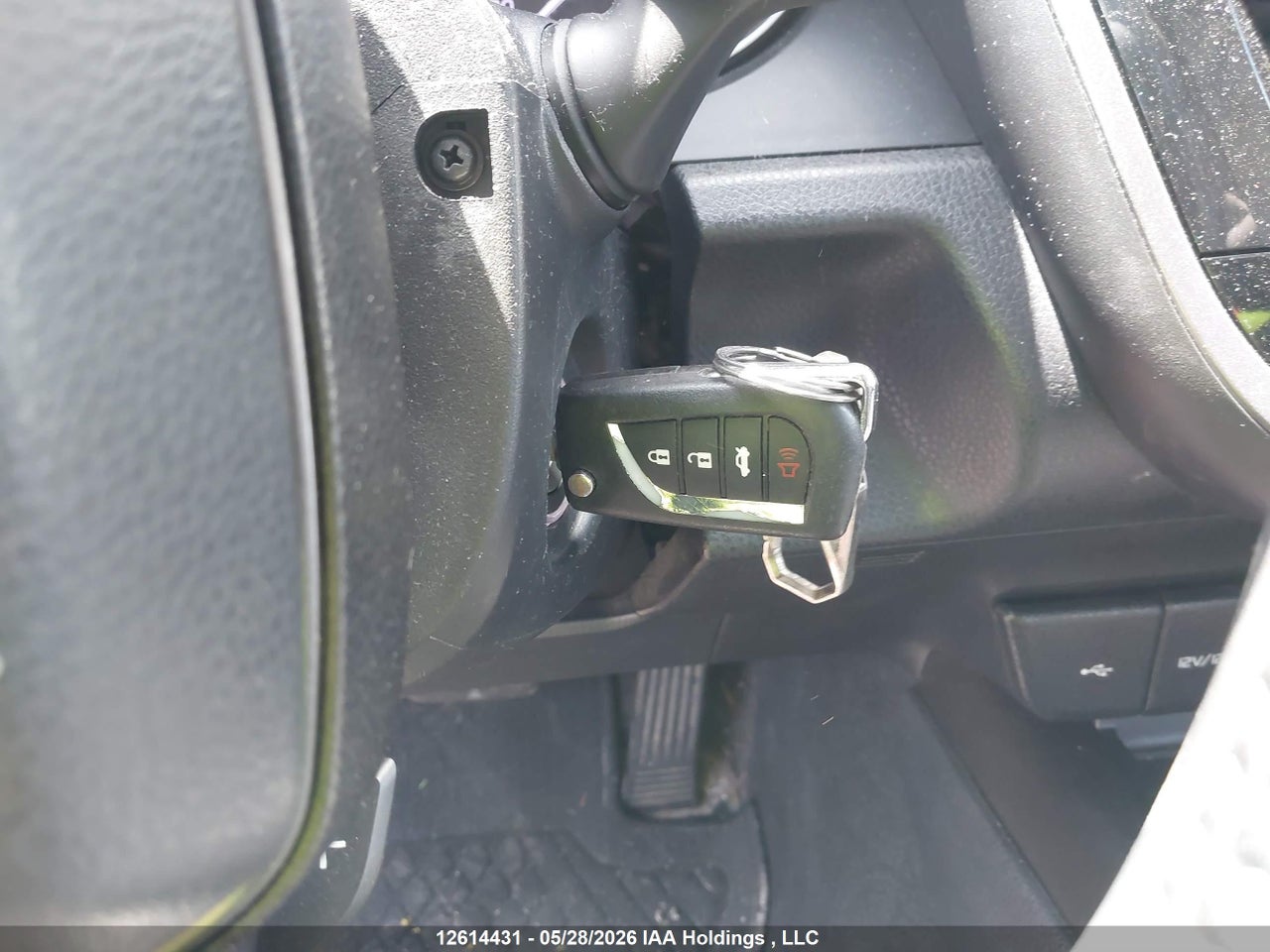 2021 TOYOTA CAMRY SE thumbnail 12