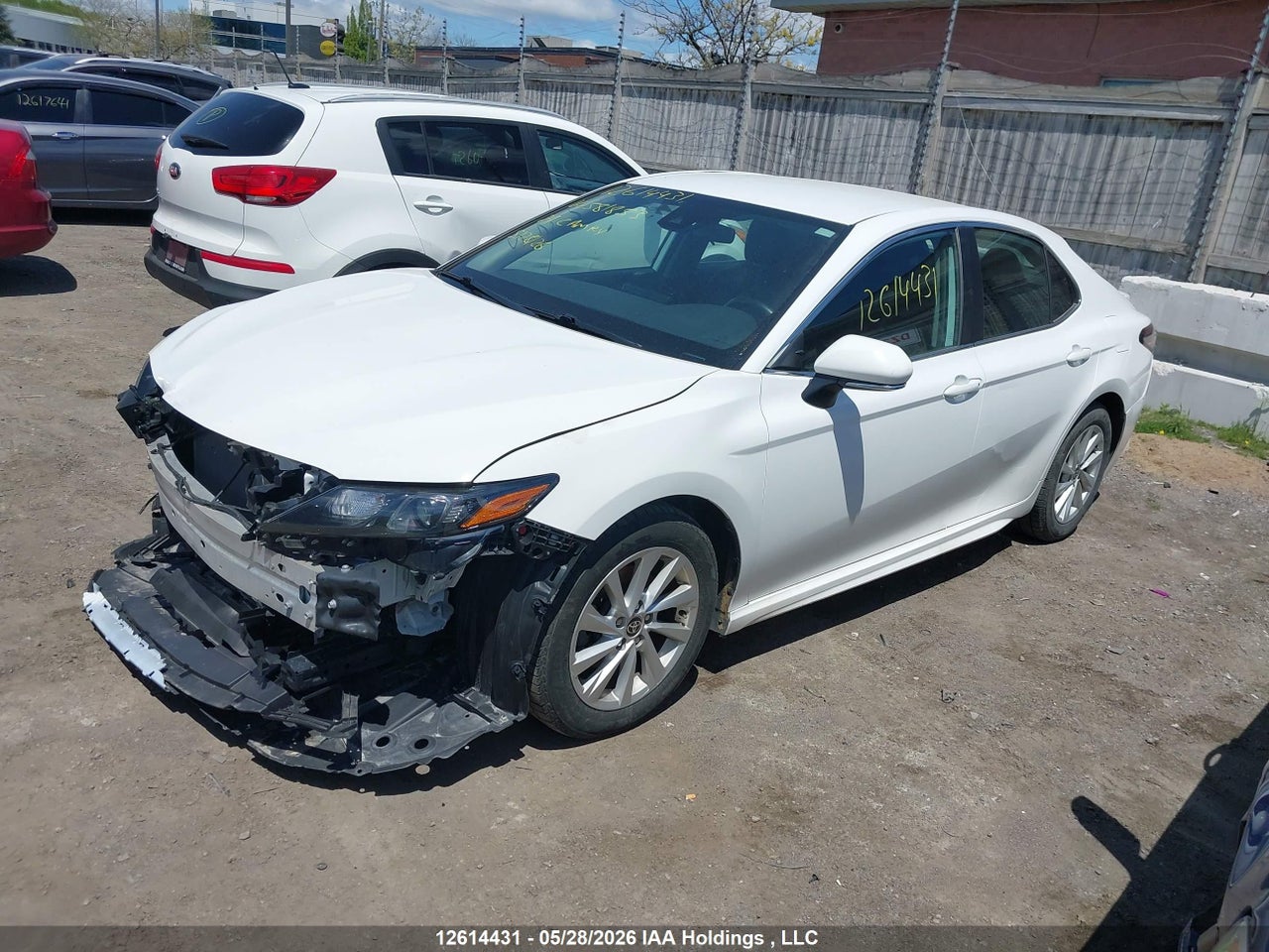 2021 TOYOTA CAMRY SE thumbnail 3