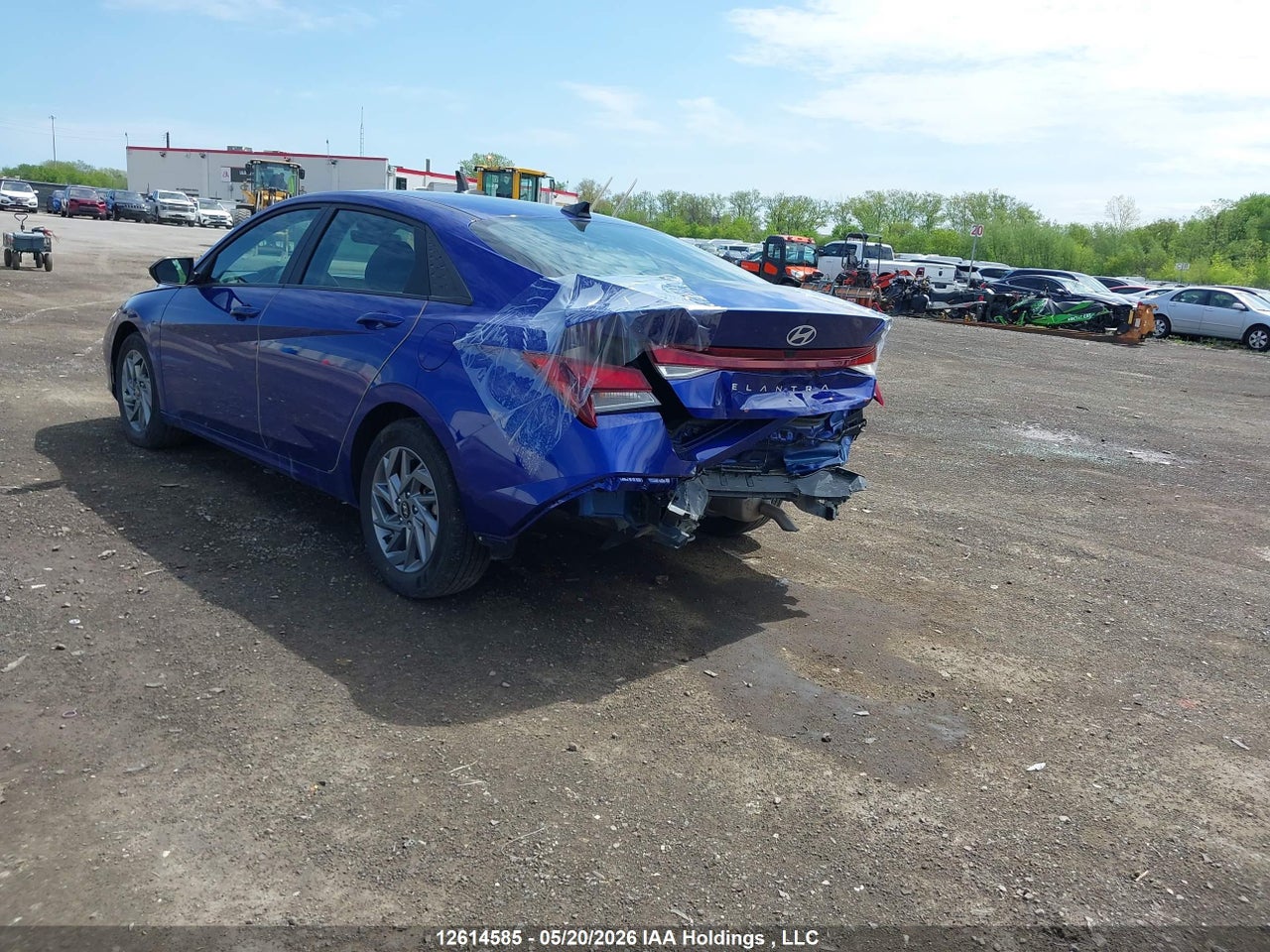 2025 HYUNDAI ELANTRA PREFERRED thumbnail 4