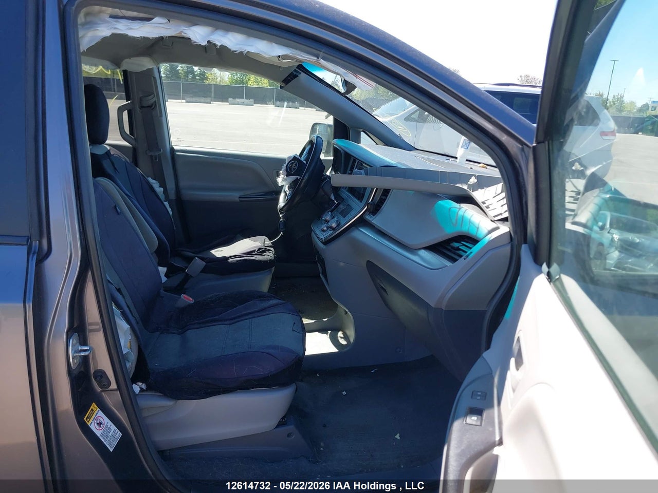 2015 TOYOTA SIENNA 7 PASSENGER thumbnail 6