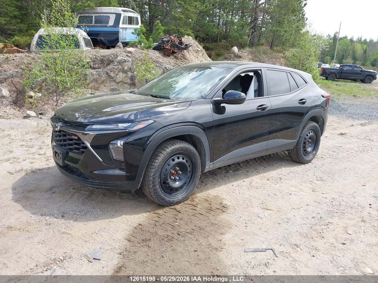 2025 CHEVROLET TRAX thumbnail 3