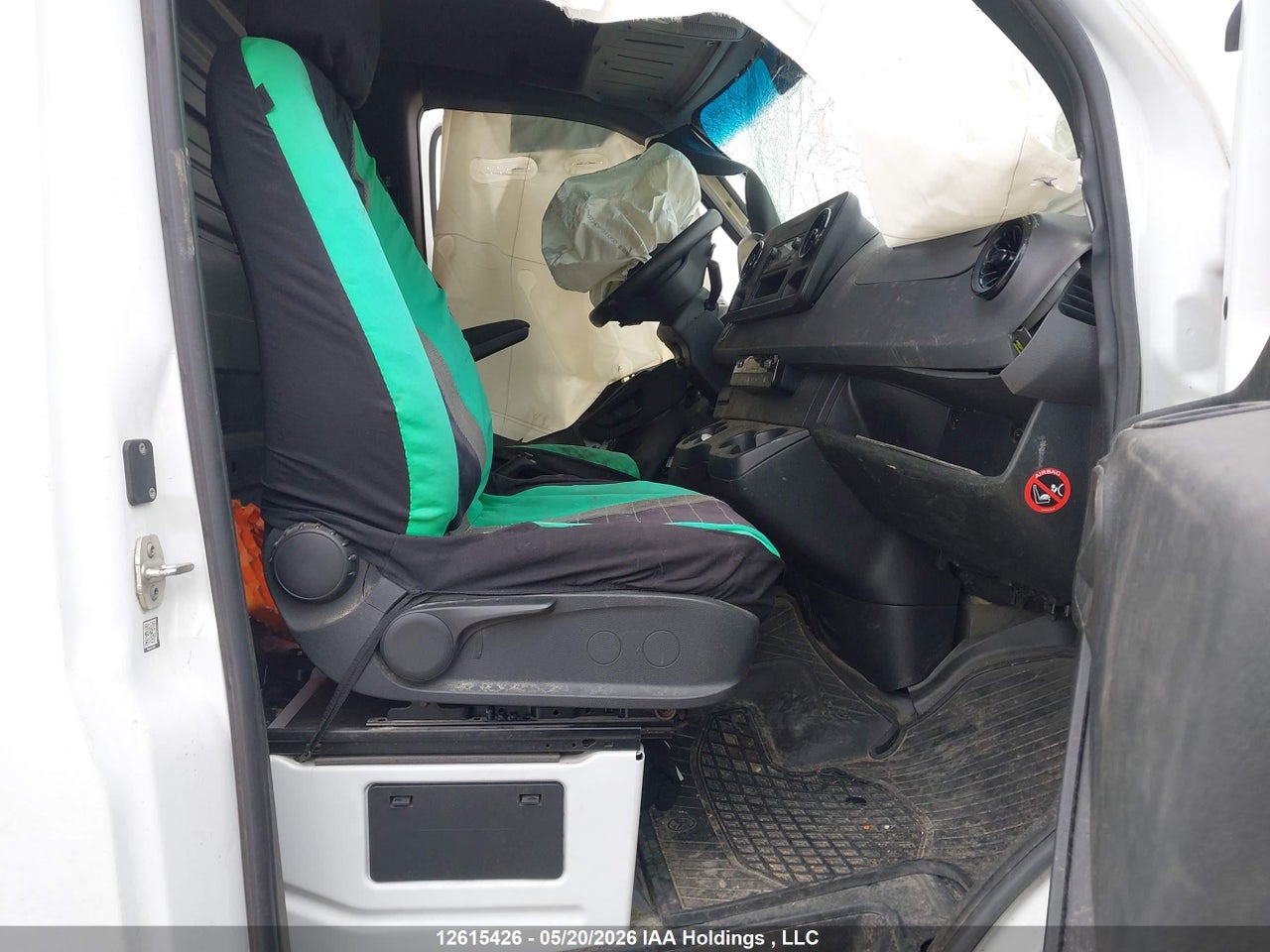 2023 MERCEDES BENZ SPRINTER 2500 HIGH ROOF 4-CYL DIESEL thumbnail 6