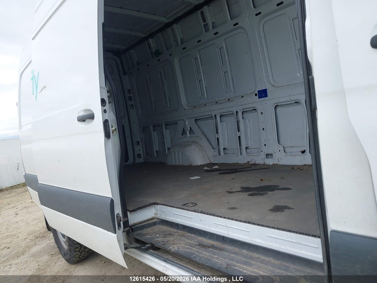 2023 MERCEDES BENZ SPRINTER 2500 HIGH ROOF 4-CYL DIESEL thumbnail 9