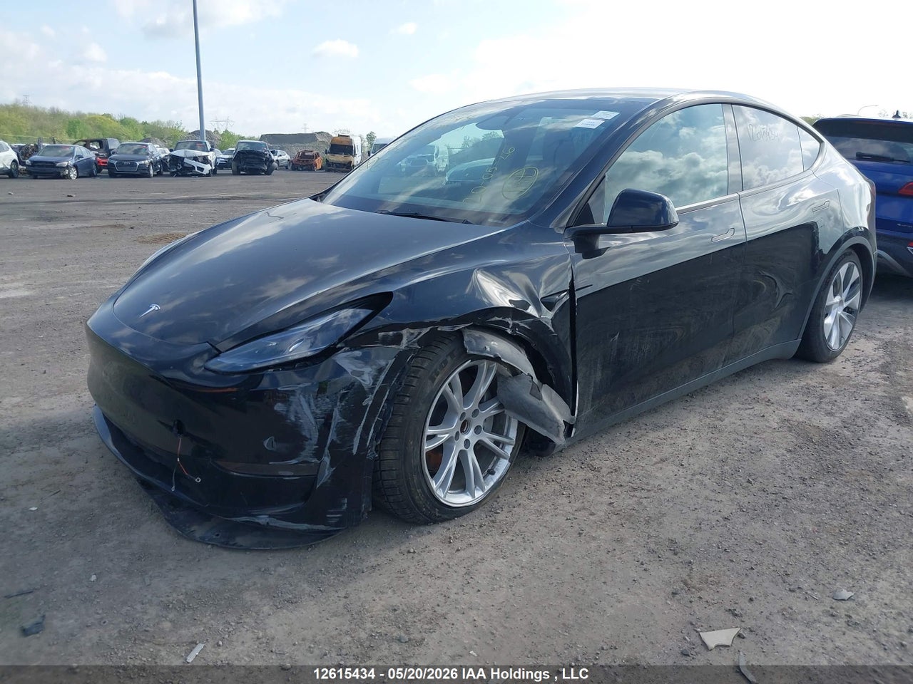 2024 TESLA MODEL Y LONG RANGE/RWD thumbnail 3