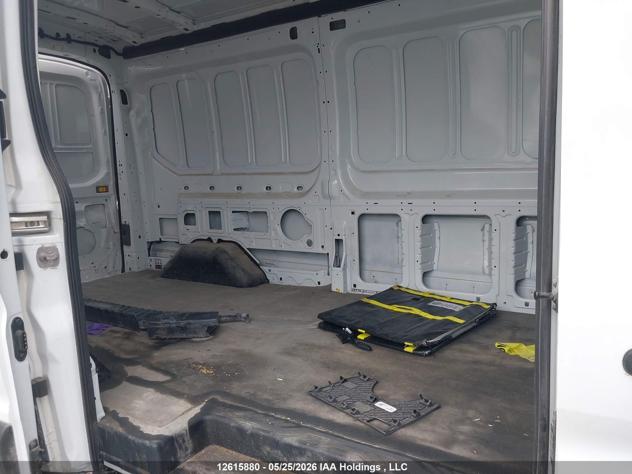 2025 FORD transit t-250 thumbnail 9