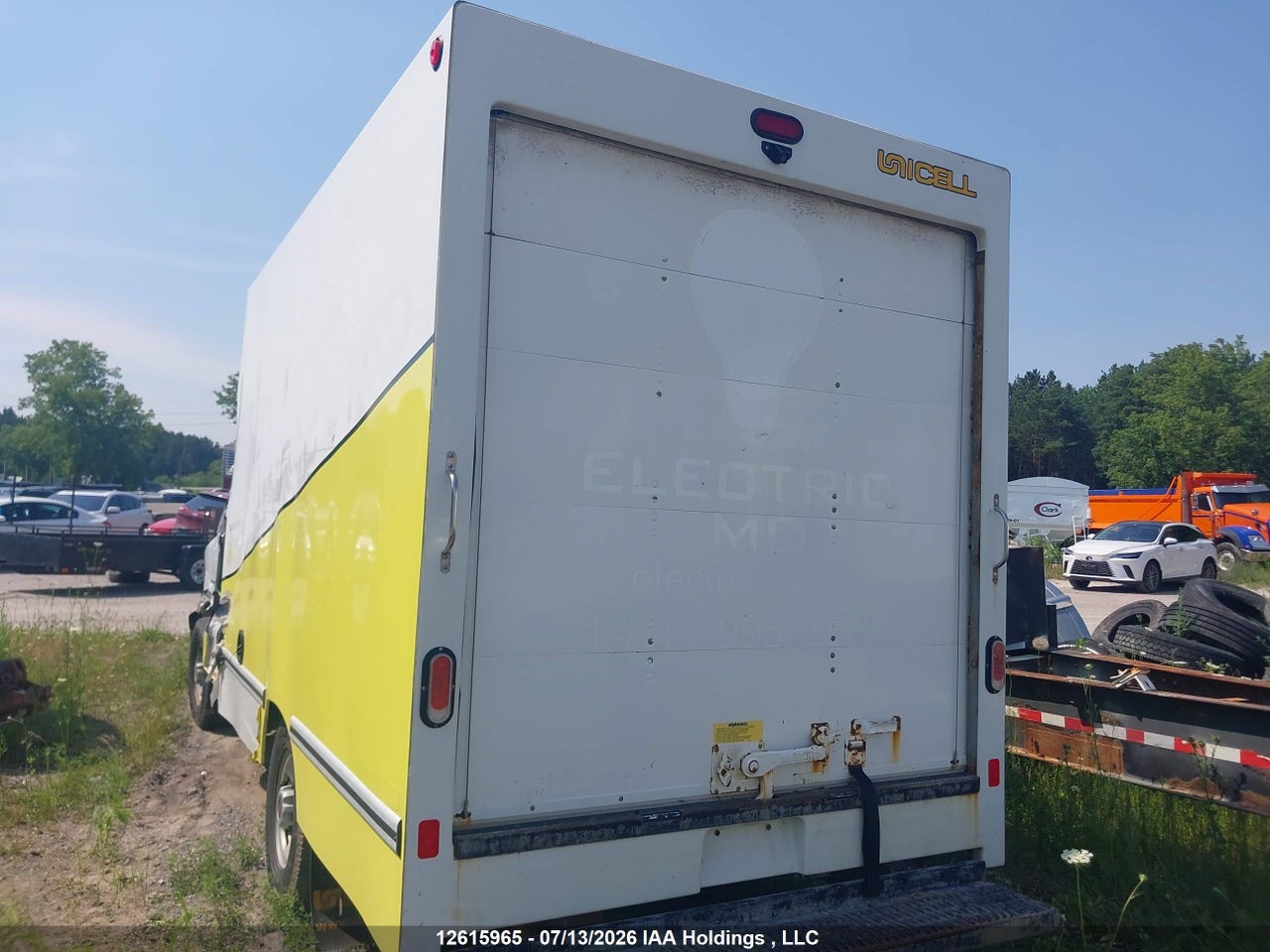 2019 GMC SAVANA CUTAWAY WORK VAN thumbnail 4