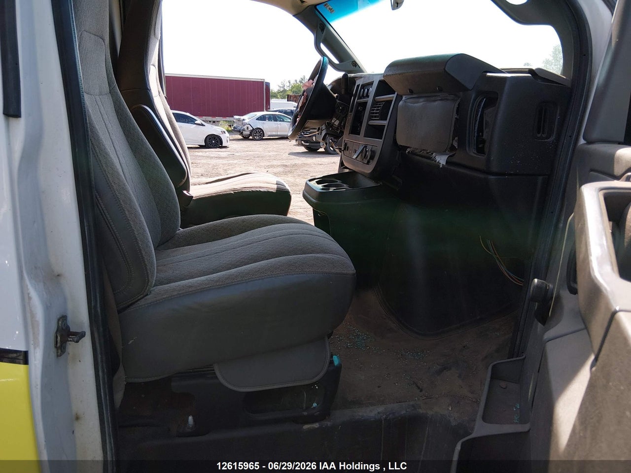 2019 GMC SAVANA CUTAWAY WORK VAN thumbnail 6