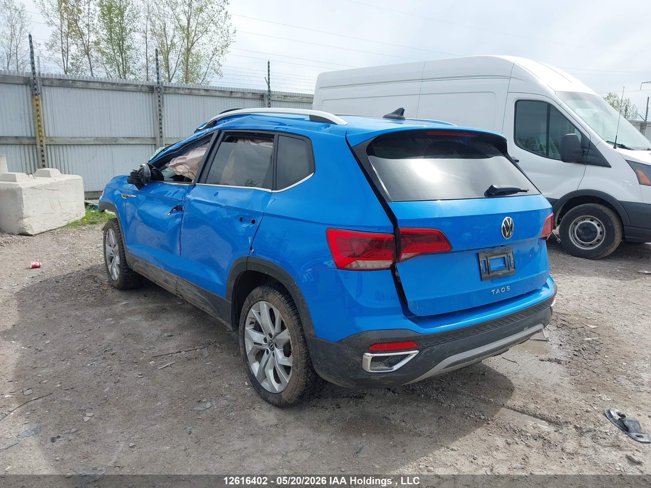 2022 VOLKSWAGEN TAOS thumbnail 4
