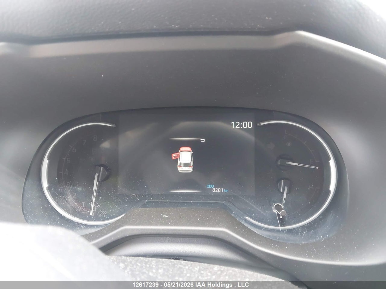 2025 TOYOTA RAV4 XLE thumbnail 8