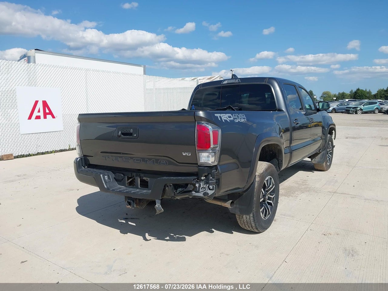 2023 TOYOTA TACOMA DOUBLE CAB/SR5/TRD SPORT/TRD OFF ROAD thumbnail 5
