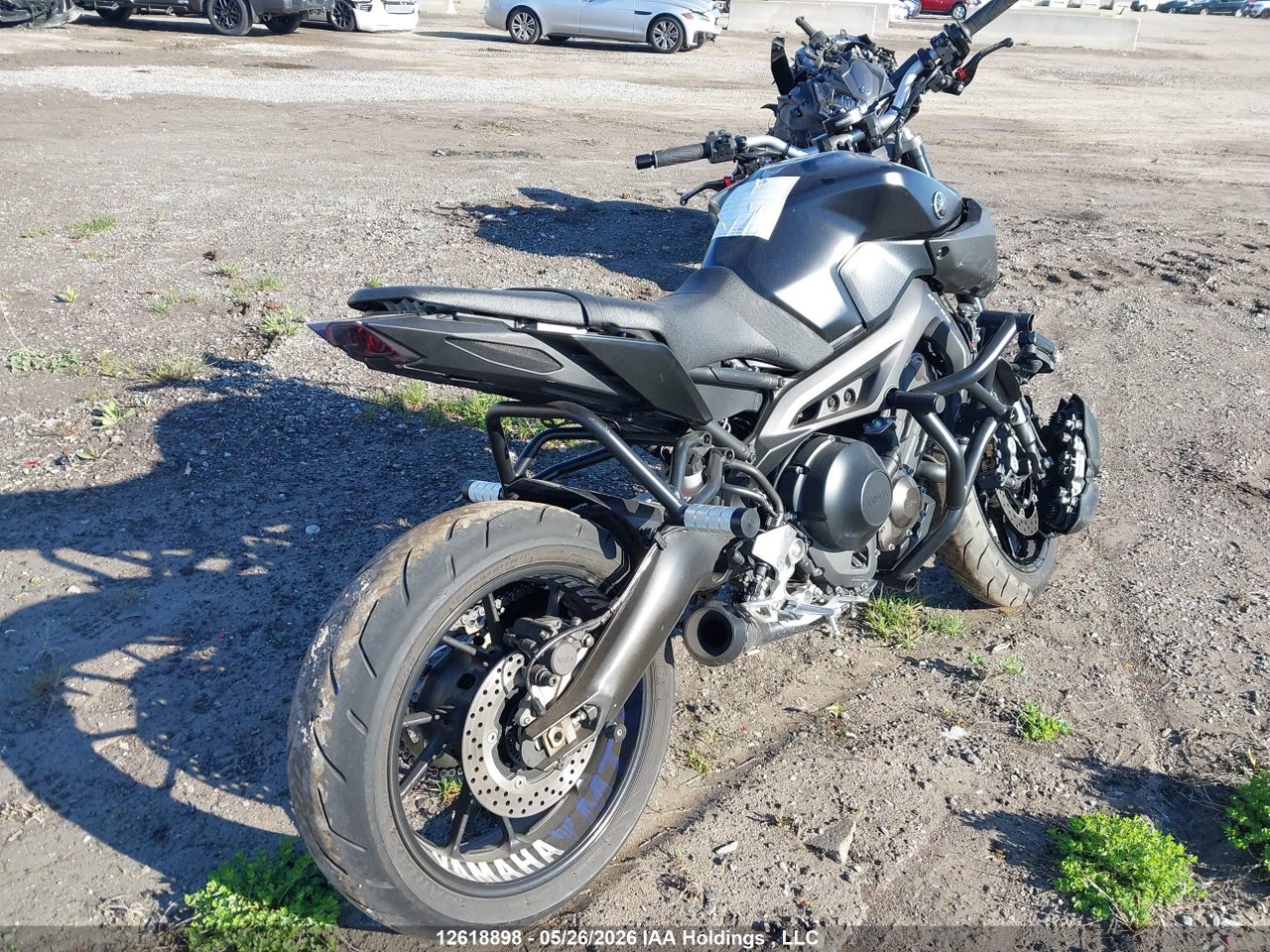 2020 YAMAHA MT09 thumbnail 5