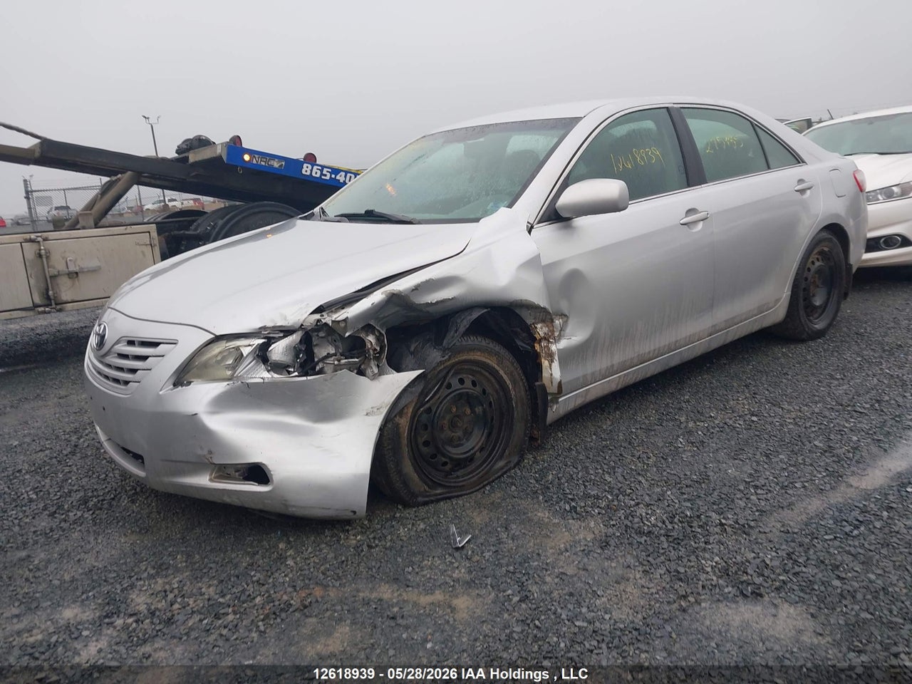 2009 TOYOTA CAMRY LE thumbnail 3