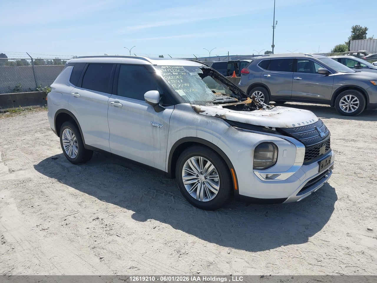 2025 MITSUBISHI OUTLANDER PHEV LE/SE/SEL S-AWC thumbnail 2