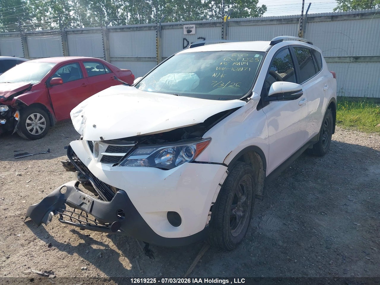 2015 TOYOTA RAV4 LE thumbnail 3