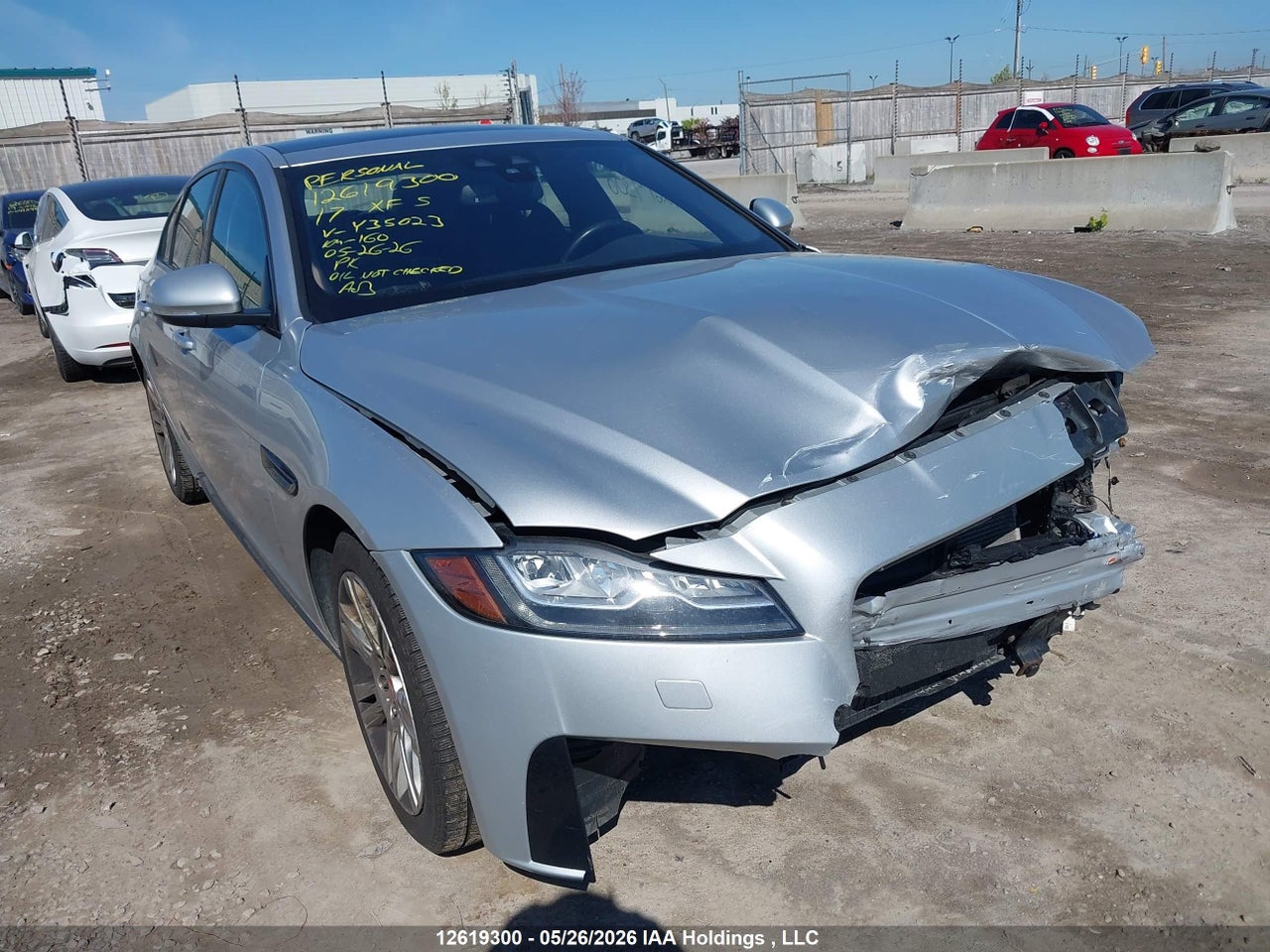 2017 JAGUAR XF S thumbnail 2