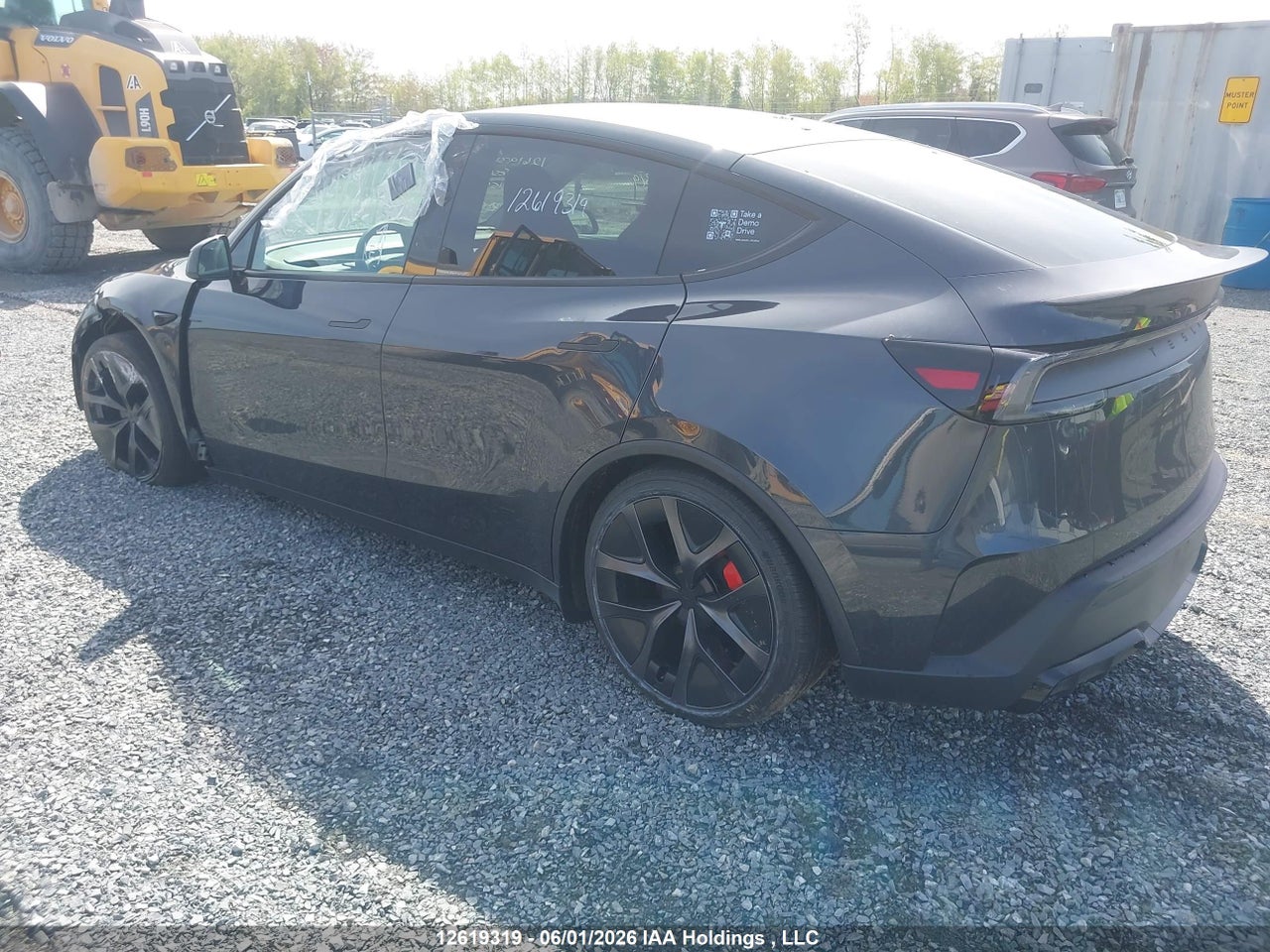 2026 TESLA MODEL Y thumbnail 4