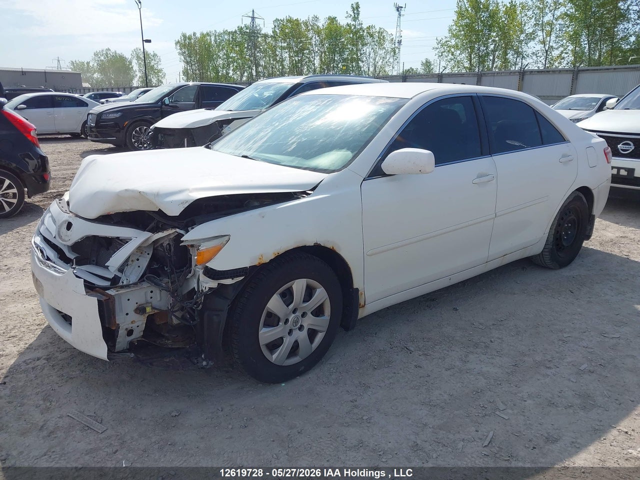 2010 TOYOTA CAMRY SE/LE/XLE thumbnail 3